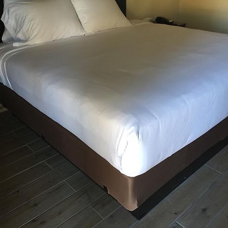 Colton Inn Buitenkant foto